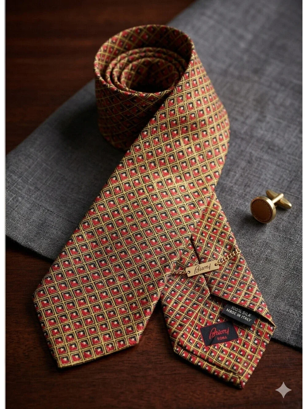 Brioni Roma Silk Tie Made in Italy Geometric Diamond Pattern Red Gold Black